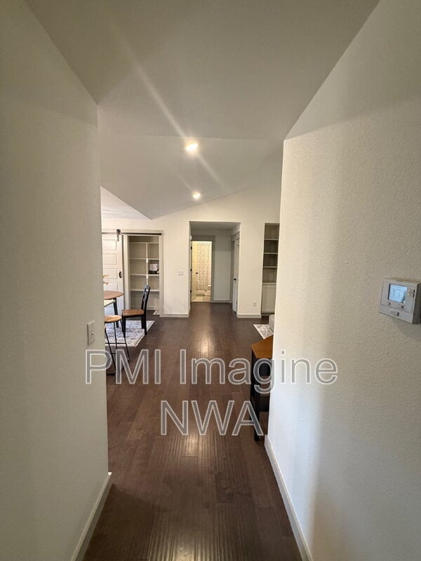 Building Photo - 54 Morvan Dr