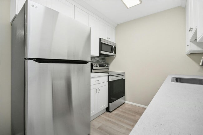 Building Photo - 266 Berwick Ct