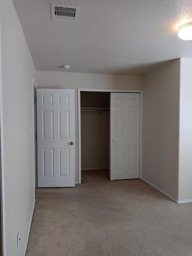 Building Photo - 11231 Sierra Trail