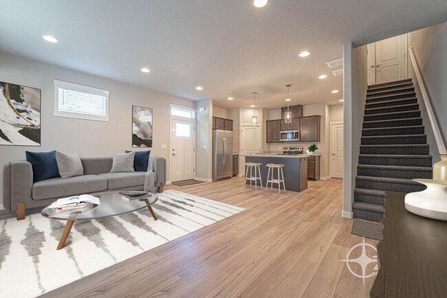 Building Photo - 4916 NE 2nd Ct