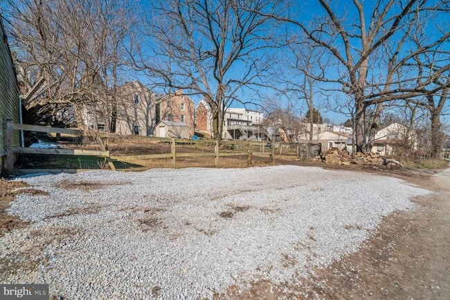 Building Photo - 81 Liberty St