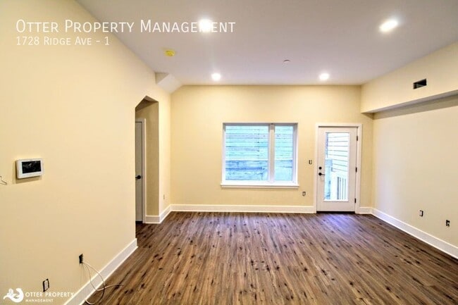 Building Photo - 1728 Ridge Ave