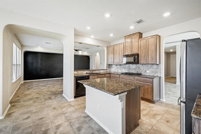 Building Photo - 7904 Gato Ln