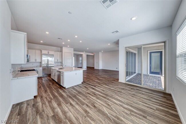 Building Photo - 968 Woodburn Ln