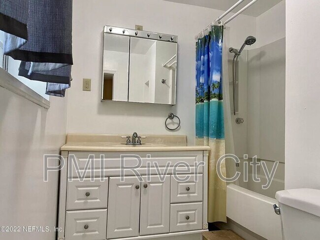 Building Photo - 5405 Matanzas Way