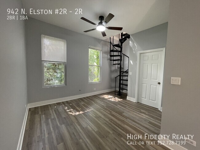 Building Photo - 942 N Elston Ave