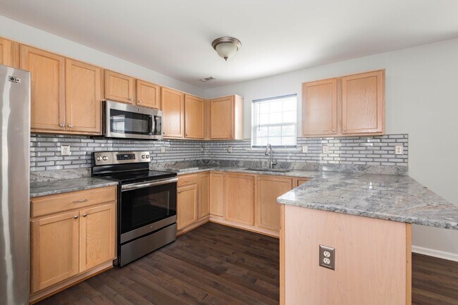 Building Photo - 4 Bedroom 2.5 bath home in Varina!