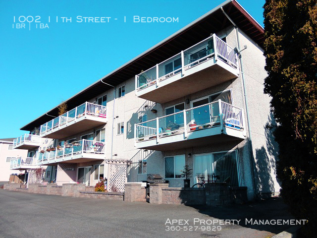 Primary Photo - FAIRHAVEN - Island View Apartments