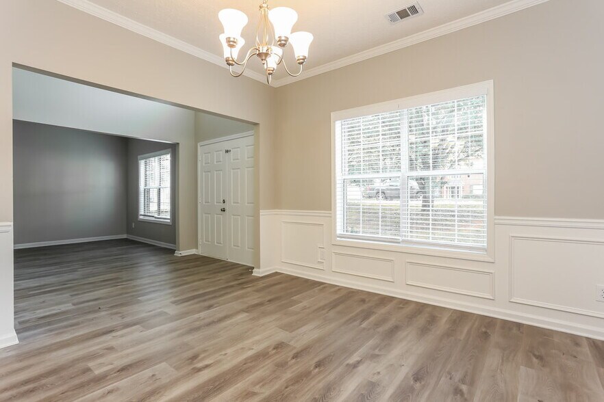 Building Photo - 5382 Winding Glen Dr