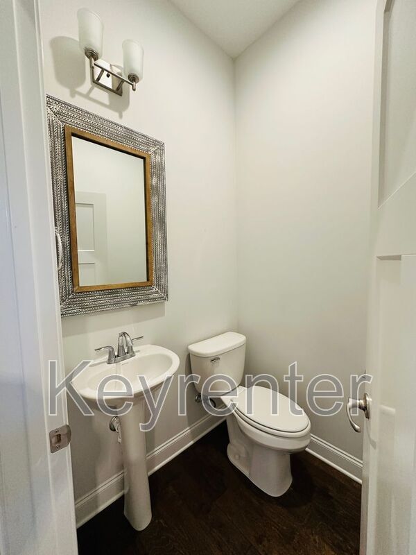 Building Photo - 1128 Belle Pond Ave