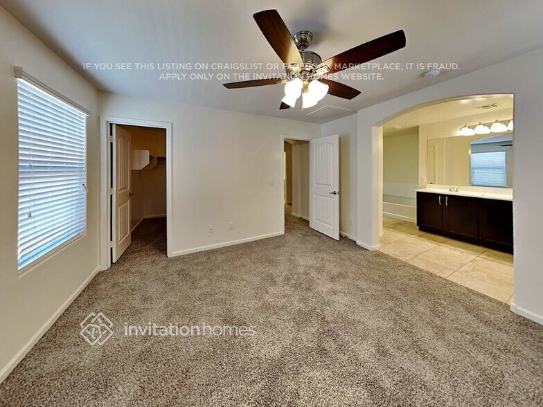 Building Photo - 1489 S Colt Dr