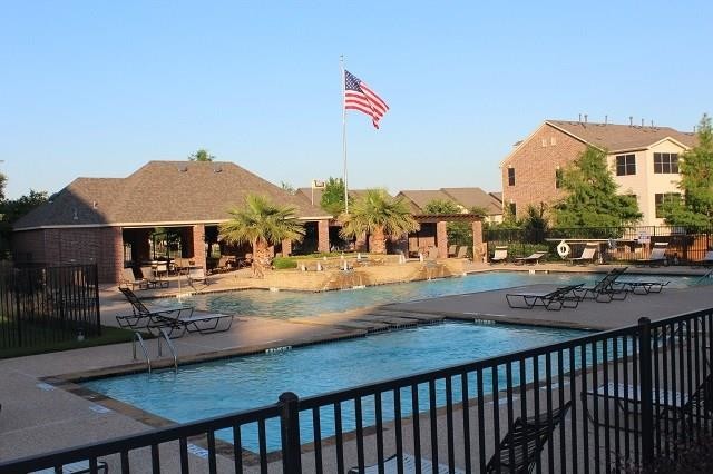 Building Photo - 2565 Jackson Dr