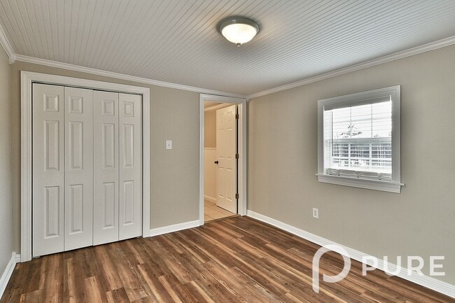 Building Photo - 5674 Duncan Rd