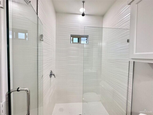 Building Photo - 12 N 58th St