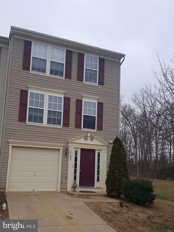 Building Photo - 7107 Finch Ln