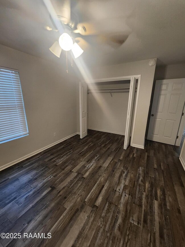 Building Photo - 302 Randolph Dr