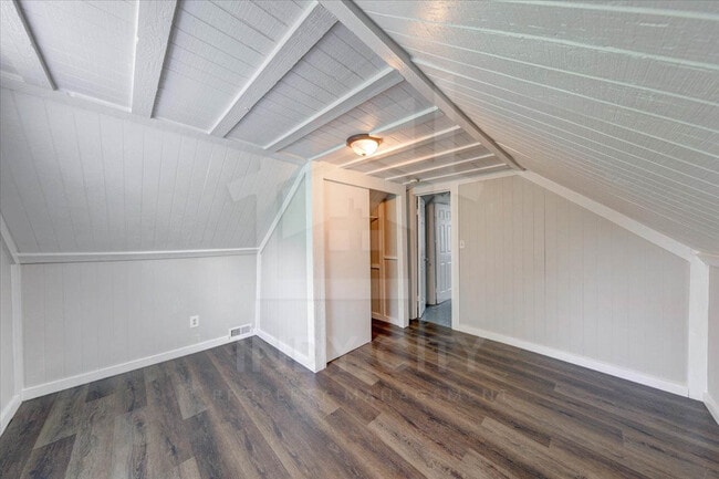 Building Photo - 6132 Raleigh Dr