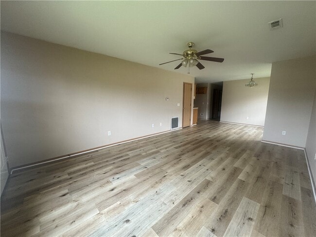 Building Photo - 1302 N 22nd St