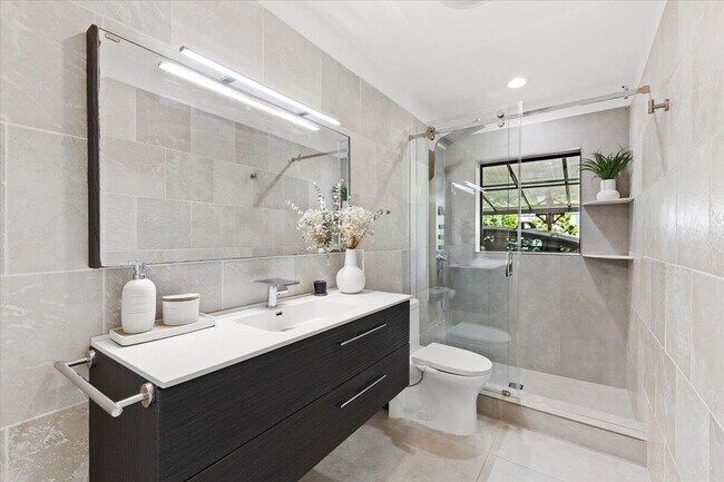 Building Photo - 1049 W Palmetto Park Rd