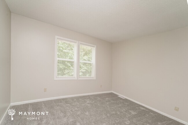Building Photo - 7209 Canyon Dr