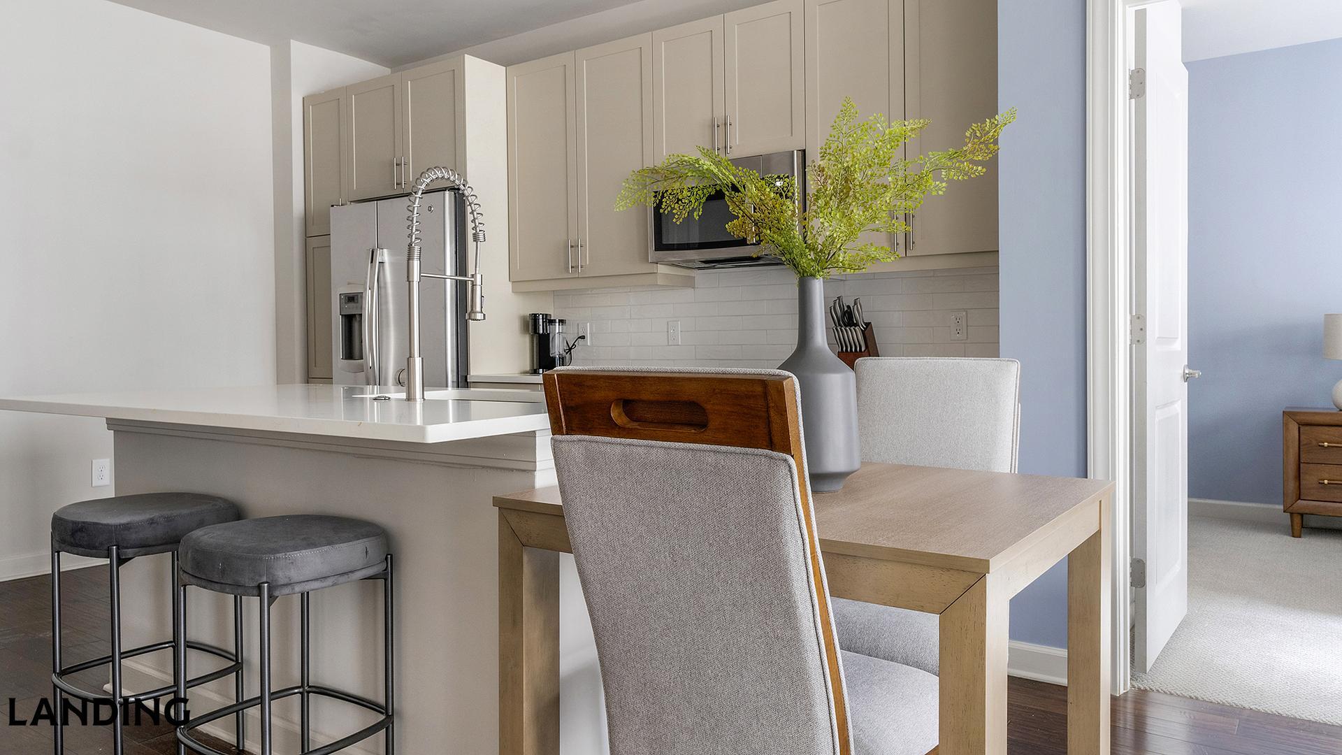 Building Photo - 2420 Peachtree Rd NW