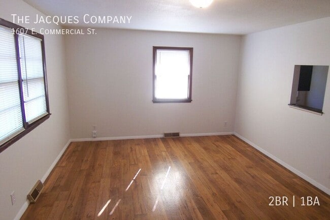 Building Photo - 1607 E Commercial St