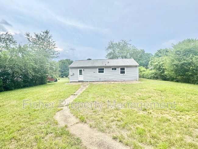 Building Photo - 2207 Beck Dr