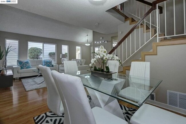 Building Photo - $4190 / 3BR GORGEOUS ARDENWOOD HOME IN NORTH FREMONT