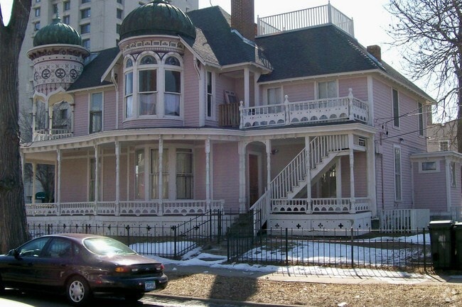 Building Photo - 2500 Portland Ave