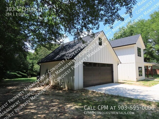 Building Photo - 303 S Church St