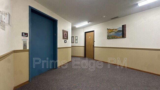 Building Photo - 1500 Knox St