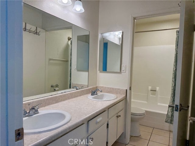 Building Photo - 6082 Fullerton Ave