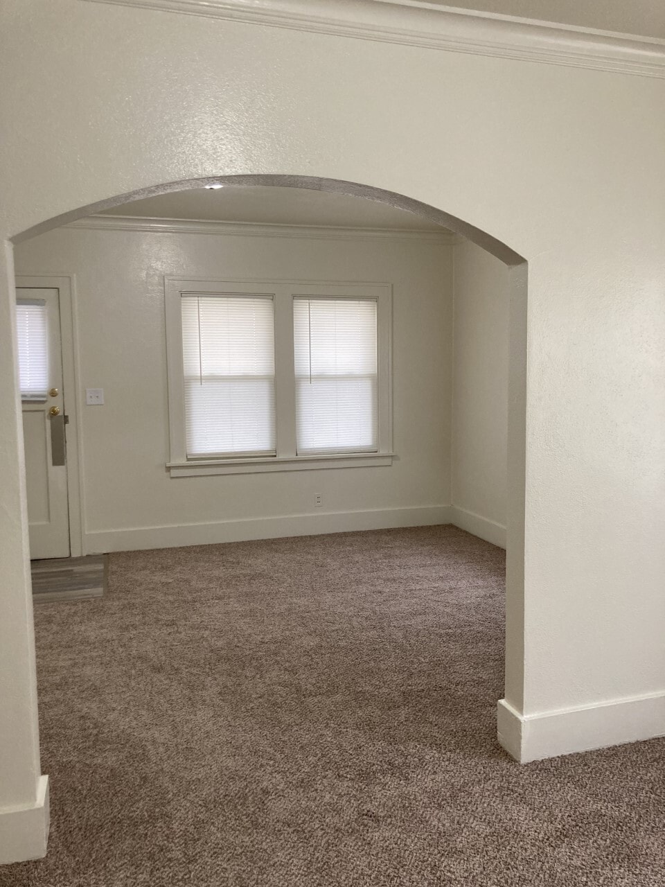 Building Photo - 817 W Nebraska Ave