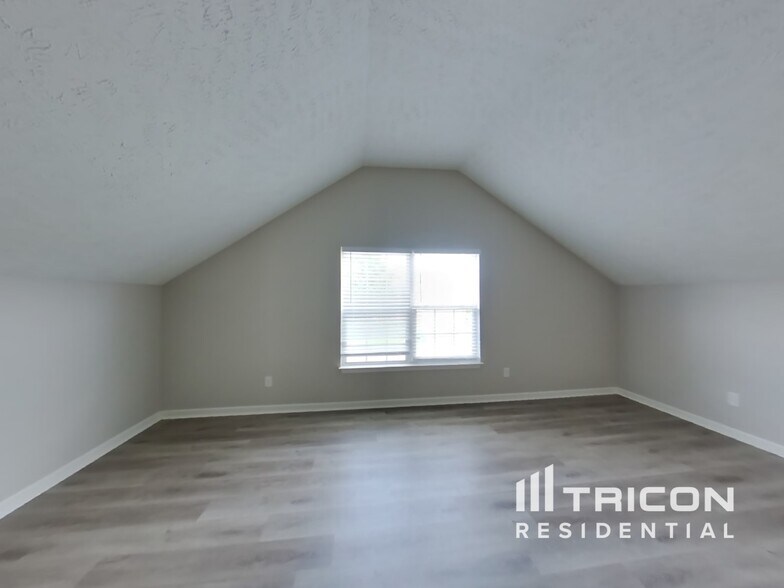 Building Photo - 2023 Fiona Way