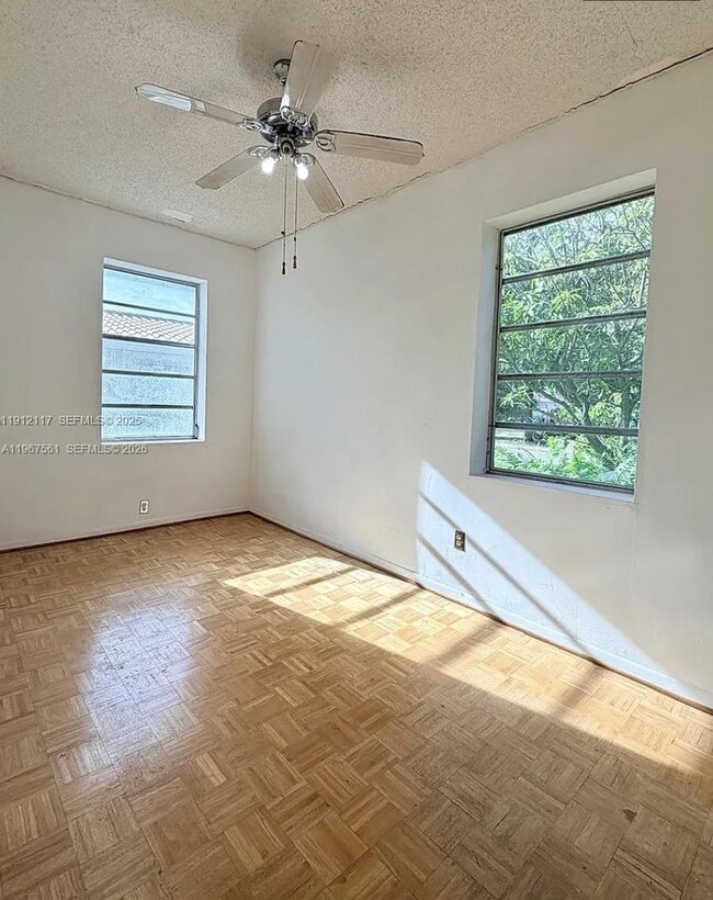 Building Photo - 445 SW 24th Rd