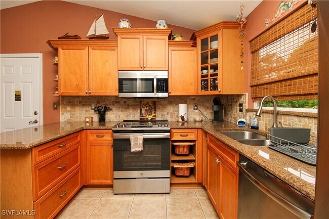 Building Photo - 306 Emerald Bay Cir
