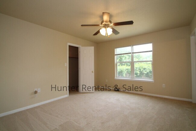 Building Photo - 4204 Elms Run Cir