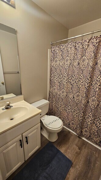 Building Photo - 7480 Catterick Ct