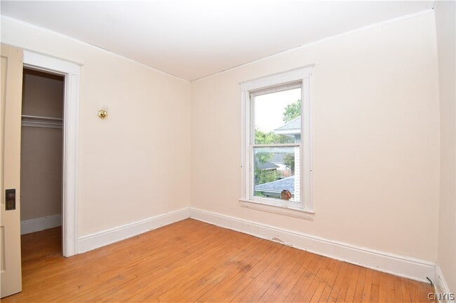 Building Photo - 1146 Academy St