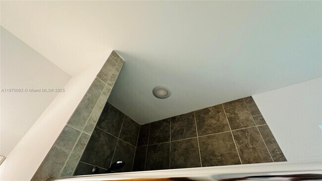 Building Photo - 5217 SW 78th Terrace