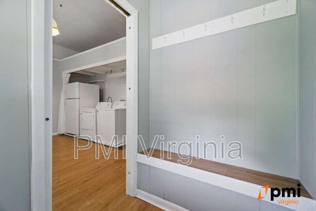 Building Photo - 4012 Nina Dr