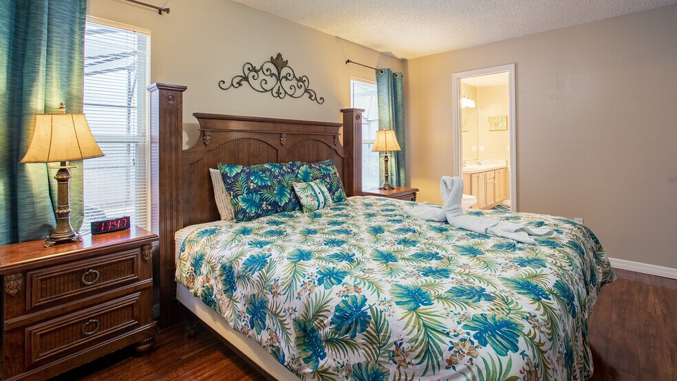 Building Photo - 7802 Laurel Oak Ln