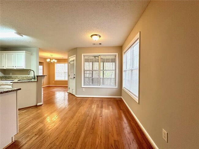 Building Photo - 7080 Shady Oak Ln