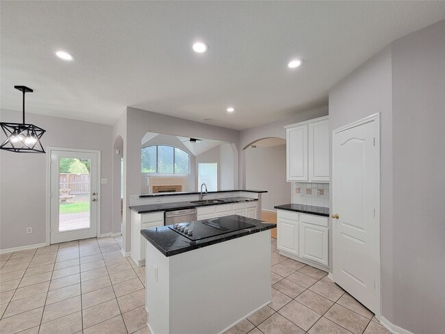 Building Photo - 9410 Barretts Glen Ct