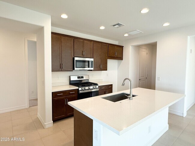 Building Photo - 17017 W Shangri La Rd