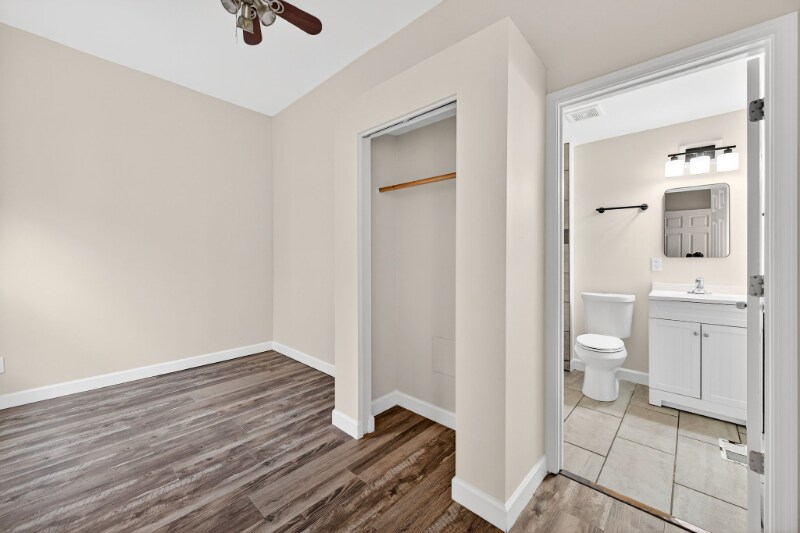 Building Photo - 2710 Geyer Ave