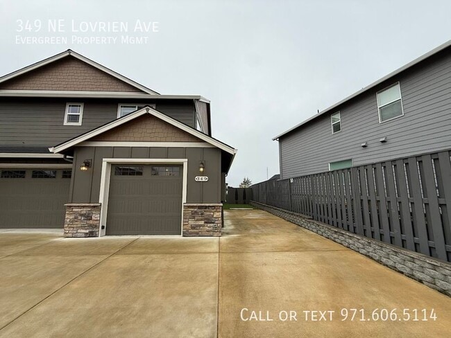 Primary Photo - 349 NE Lovrien Ave