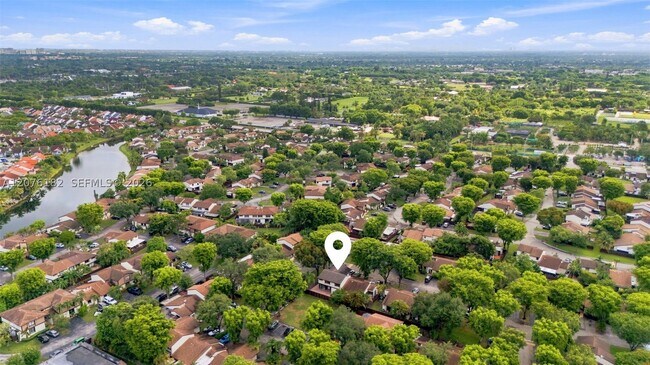 Building Photo - 6820 SW 128th Ct
