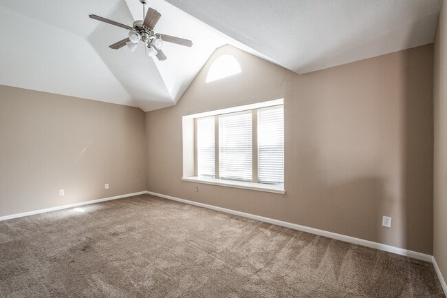 Building Photo - 9611 Sage Deck Ln