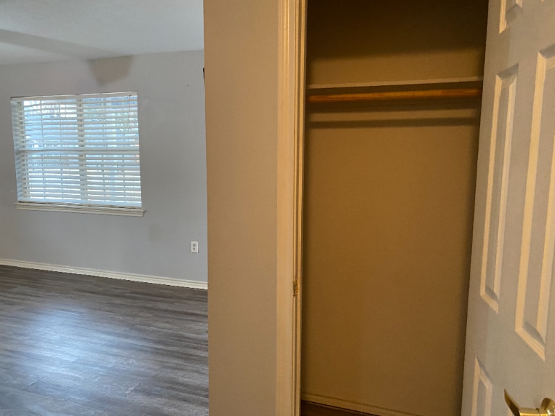 Building Photo - 2024 Olive St